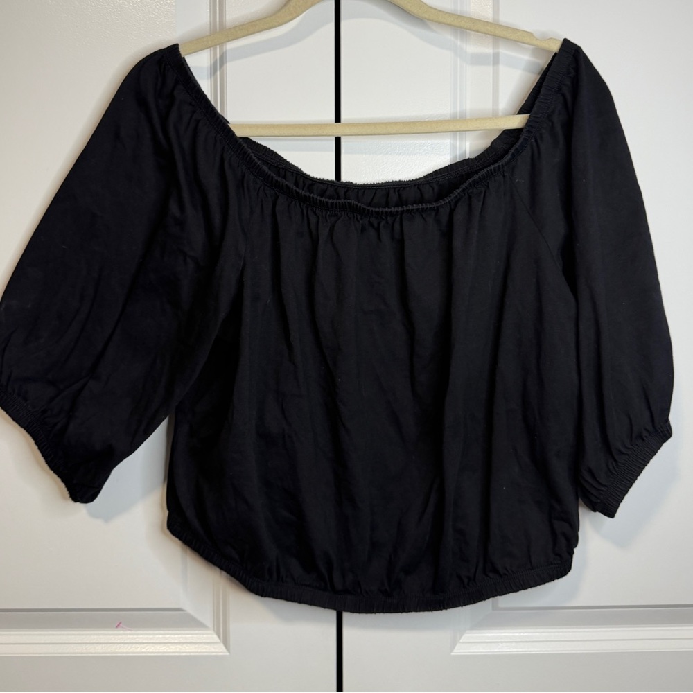 Old Navy Black Off-the-Shoulder Peasant Blouse